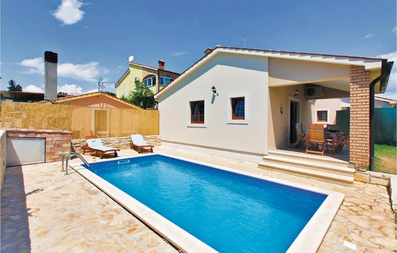 2 Bedroom Beautiful Home In Liznjan