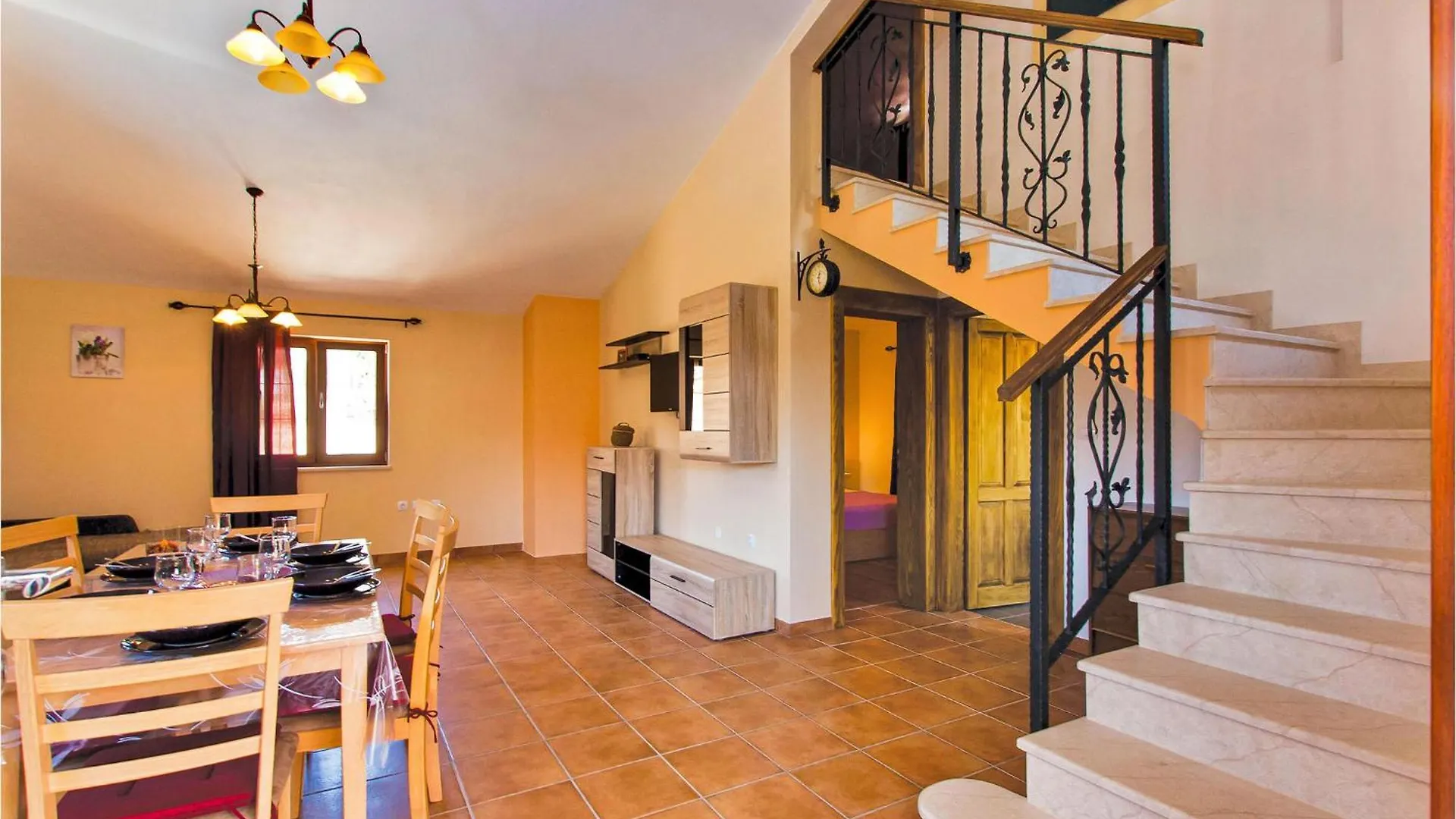 Holiday home 2 Bedroom Beautiful Home In Liznjan